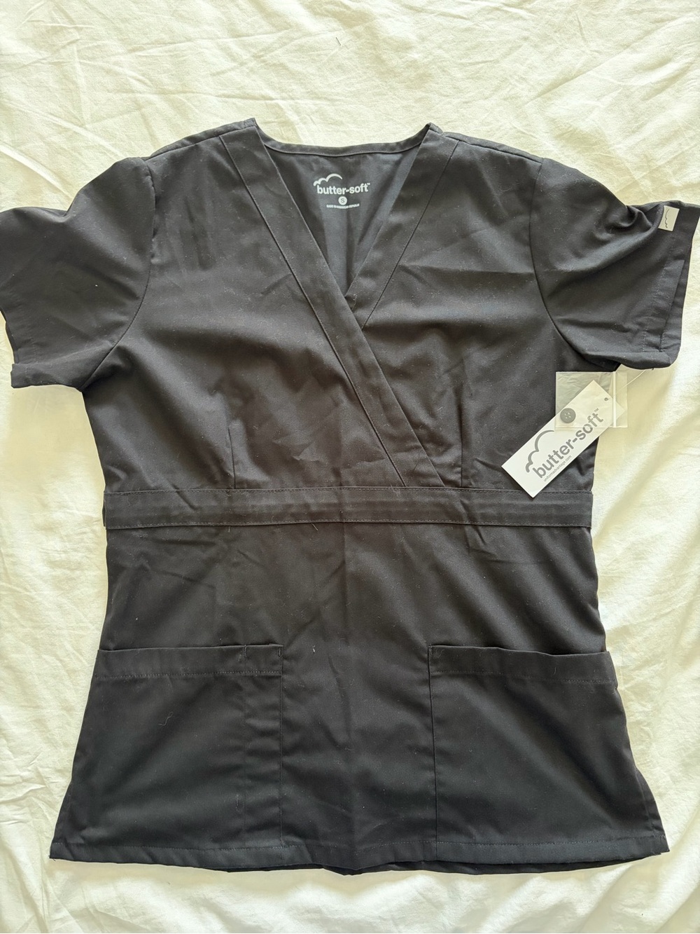 Butter-Soft Women’s Black V-Neck Scrubs Top and Pants Set Small/Medium NWT - Picture 2 of 16